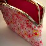 Pink coin purse with 2 comp..